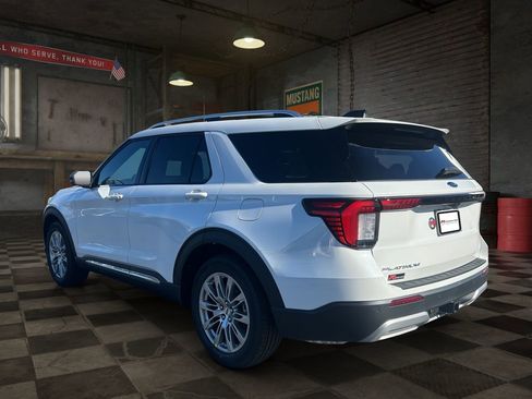 New 2026 Ford Explorer Platinum image 4