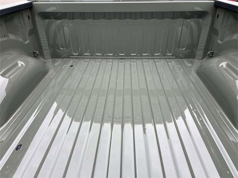 New 2026 RAM 1500 4x4 Crew Cab image 7