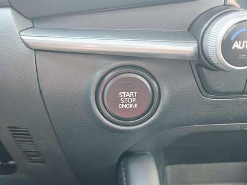 Used 2025 MAZDA MAZDA3 s image 26