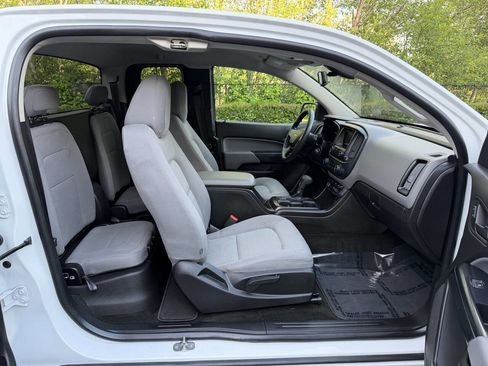 Used 2015 Chevrolet Colorado W/T w/ WT Convenience Package RWD image 22