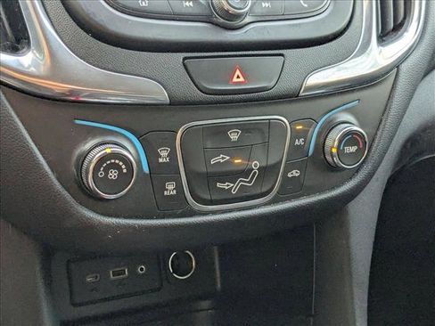 Used 2019 Chevrolet Equinox LT image 6