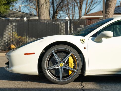 Used 2015 Ferrari 458 Italia Coupe image 16