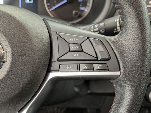 Used 2020 Nissan Kicks SR w/ SR Premium Package image 23