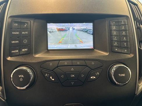 Used 2018 Ford Edge SE AWD/4WD image 29