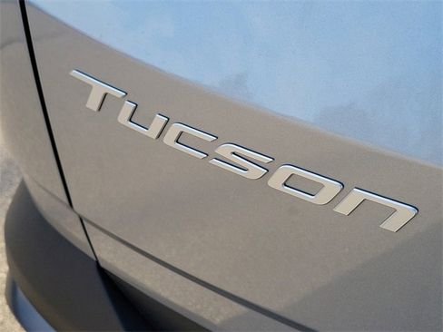 New 2026 Hyundai Tucson SEL image 8