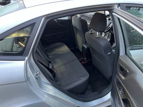 Used 2017 Ford Fiesta SE FWD image 16