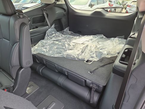 New 2026 Subaru Ascent Limited image 8