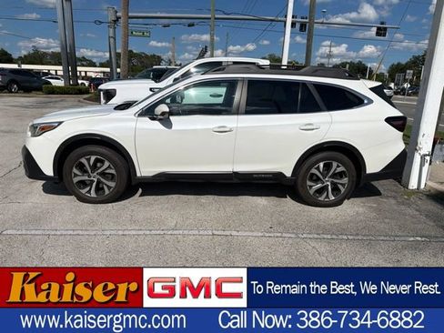 Used 2022 Subaru Outback Limited w/ Popular Package #2 AWD/4WD image 1