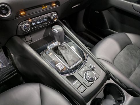 Used 2018 MAZDA CX-5 Touring w/ Preferred Equipment Package image 14