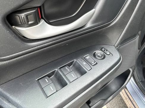 Used 2020 Honda CR-V LX image 7