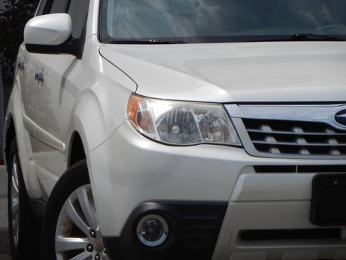 Used 2012 Subaru Forester 2.5X Limited image 8