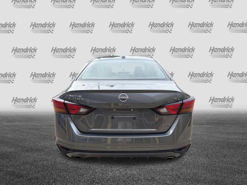 Used 2025 Nissan Altima 2.5 SL AWD/4WD image 9