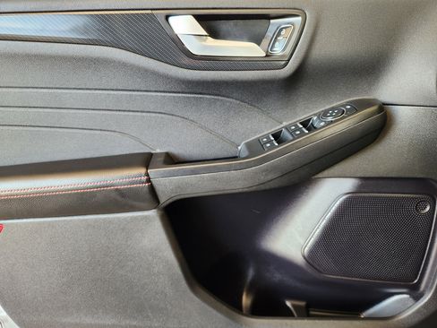 Used 2023 Ford Escape ST-Line image 24