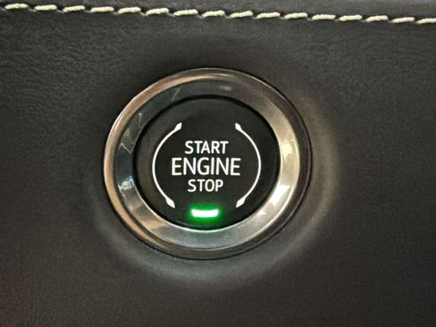 Certified 2025 Cadillac Escalade V AWD/4WD image 24