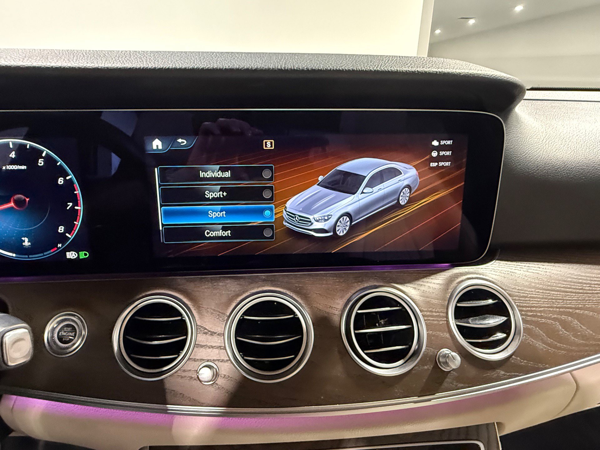Used 2023 Mercedes-Benz E 350 4MATIC Sedan w/ Premium Package image 35