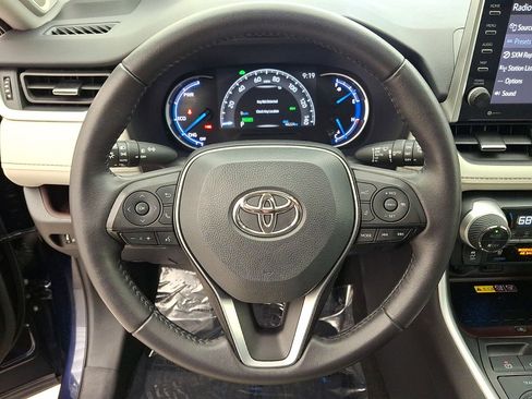 Certified 2022 Toyota RAV4 Limited AWD/4WD image 16