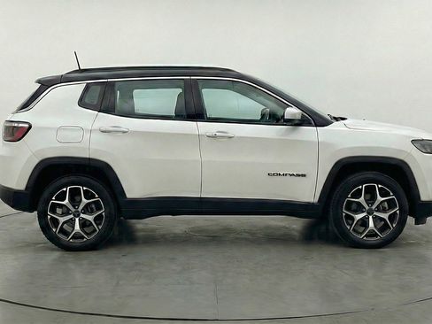 Used 2025 Jeep Compass Limited AWD/4WD image 8