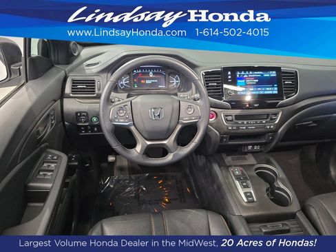 Used 2023 Honda Passport TrailSport image 13