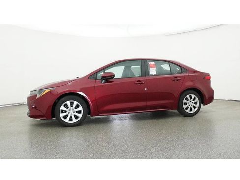 Used 2026 Toyota Corolla LE FWD image 23