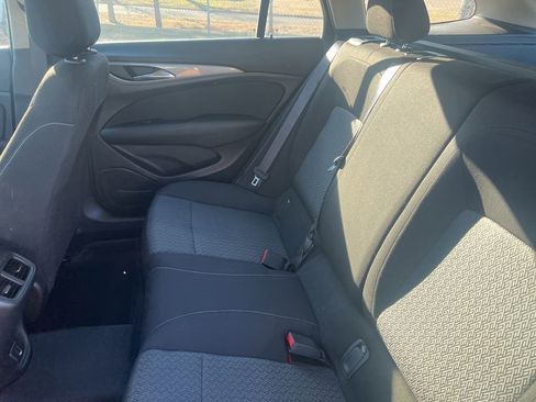 Used 2018 Buick Regal Preferred w/ Sights and Sounds Package image 37