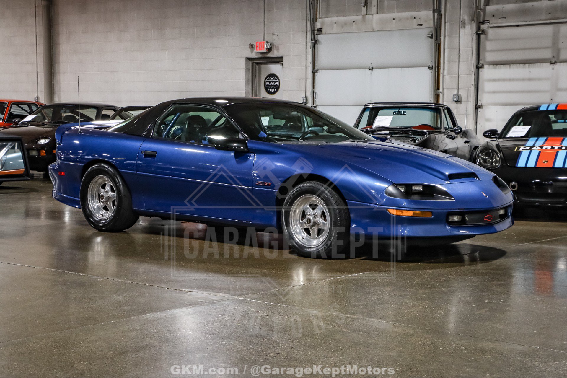 Used 1994 Chevrolet Camaro Z28 RWD image 1