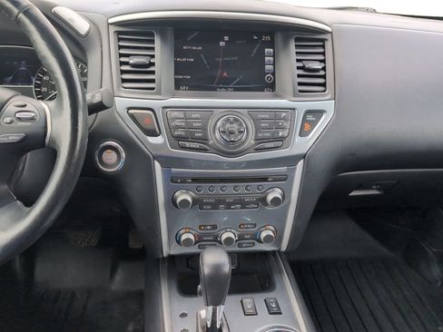 Used 2020 Nissan Pathfinder SL AWD/4WD image 9