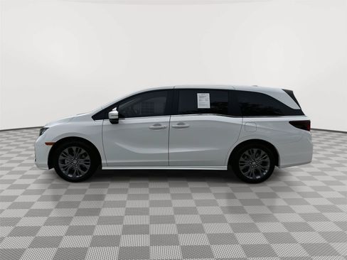 Certified 2026 Honda Odyssey Touring image 3