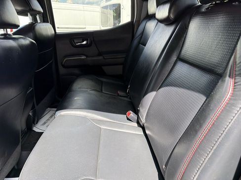 Used 2021 Toyota Tacoma TRD Pro AWD/4WD image 13