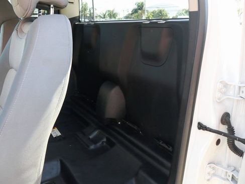 Used 2022 GMC Canyon Elevation Standard w/ Convenience Package RWD image 19