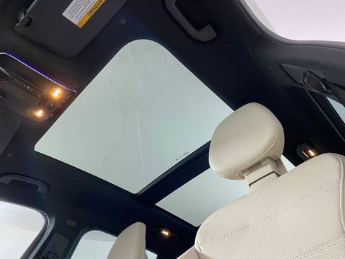 Used 2026 Mercedes-Benz GLC 300 4MATIC image 14