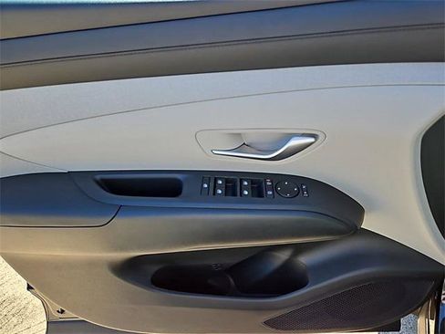 New 2025 Hyundai Tucson SEL image 11