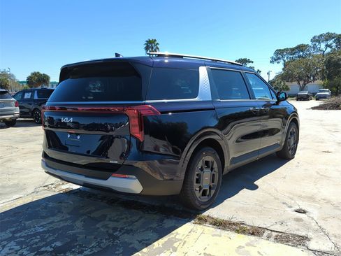 New 2026 Kia Carnival EX image 8