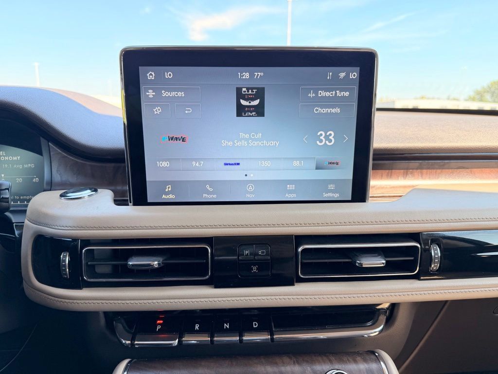 Used 2020 Lincoln Aviator Reserve w/ Equipment Group 201A AWD/4WD image 25
