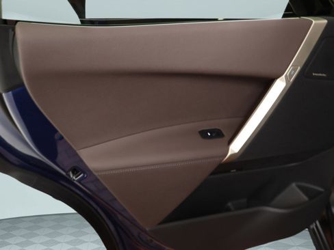 Used 2025 BMW iX xDrive50 w/ Premium Package image 12