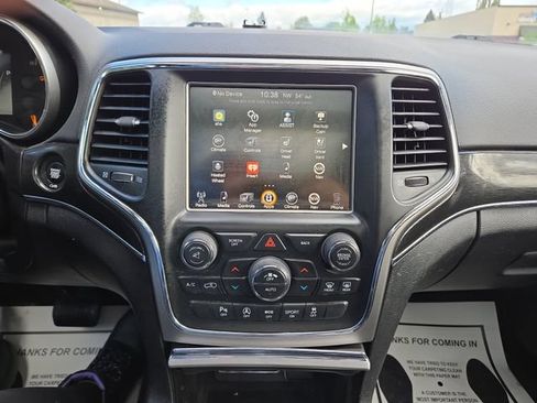 Used 2017 Jeep Grand Cherokee Trailhawk w/ Trailhawk Luxury Group AWD/4WD image 24