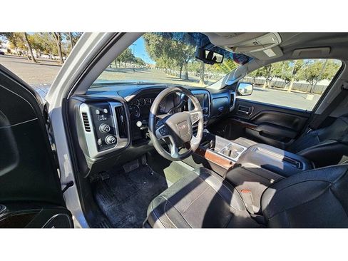 Used 2015 GMC Sierra 1500 SLT w/ SLT Crew Cab Value Package image 17