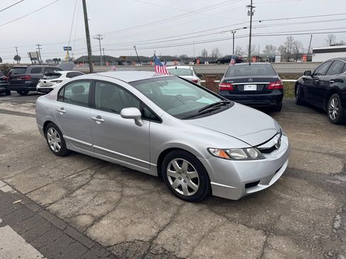 Used 2010 Honda Civic LX image 3