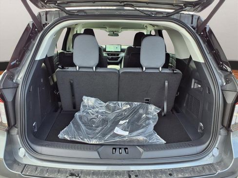 New 2026 Ford Explorer Active image 21