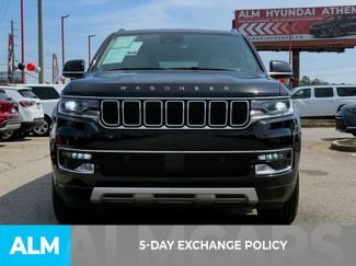 Used 2024 Jeep Wagoneer L Series II w/ Flexible Seating Group video 3