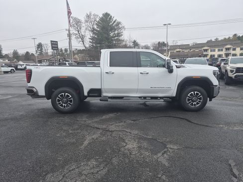 New 2026 GMC Sierra 2500 SLT w/ SLT Premium Package AWD/4WD image 6