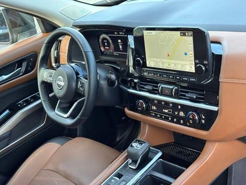 Certified 2025 Nissan Pathfinder Platinum w/ Cargo Package FWD image 30