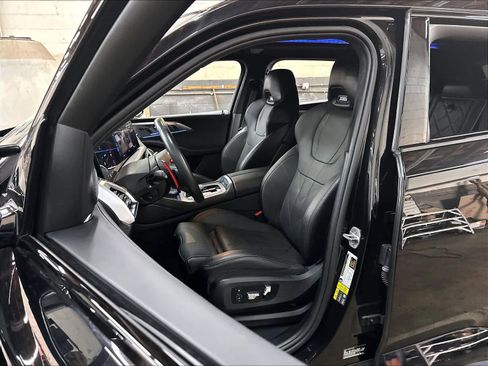 Used 2023 BMW XM AWD/4WD image 28