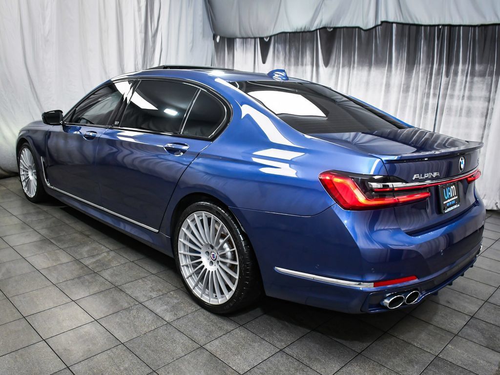 Used 2022 BMW ALPINA B7 xDrive w/ Luxury Rear Seating Package AWD/4WD image 4