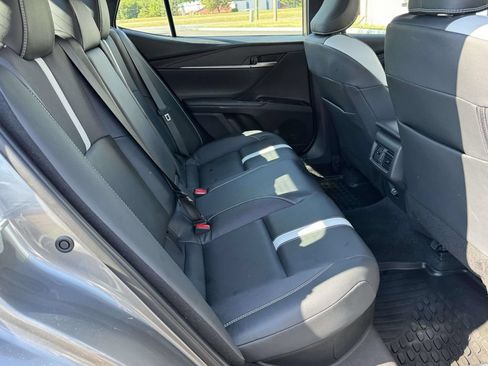 Used 2025 Toyota Camry SE FWD image 15