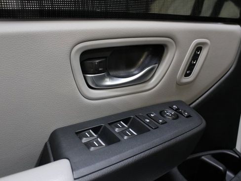 Used 2024 Honda Pilot Elite image 18