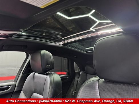 Used 2018 Porsche Macan AWD/4WD image 22