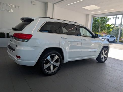 Used 2015 Jeep Grand Cherokee Overland image 12