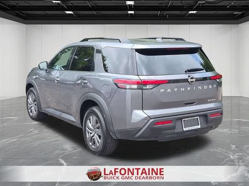 Used 2024 Nissan Pathfinder SV AWD/4WD image 3