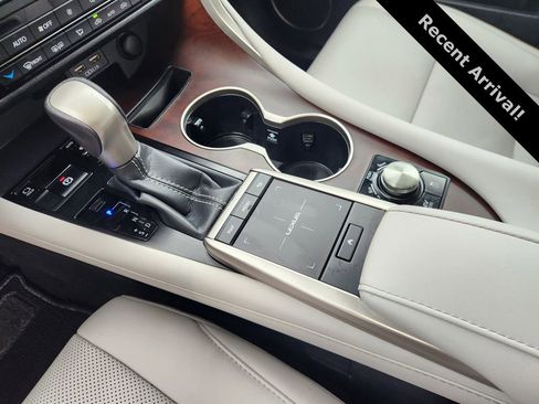 Used 2020 Lexus RX 450h AWD w/ Premium Package image 19