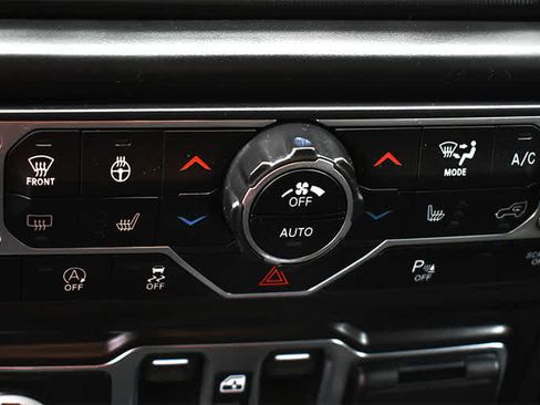 Used 2021 Jeep Wrangler Unlimited Sahara AWD/4WD image 20